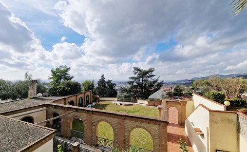 Villa in Caserta, Campania, Italy 1