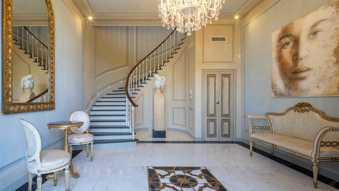 Villa in Florence, Tuscany, Italy 4 - 15630206