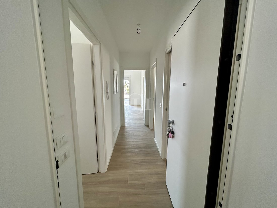 Penthouse in Cavallino, Veneto, Italy 2 - 15588105