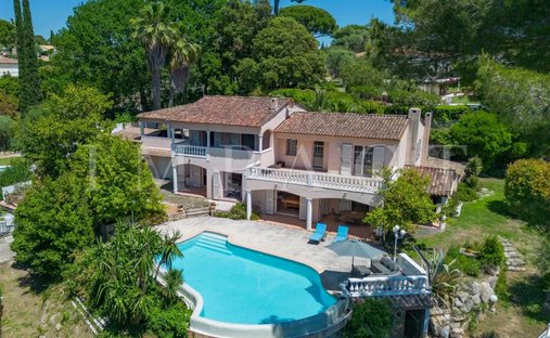 Villa in Brusquet-Retenaou-Devens, Vallauris, France 1