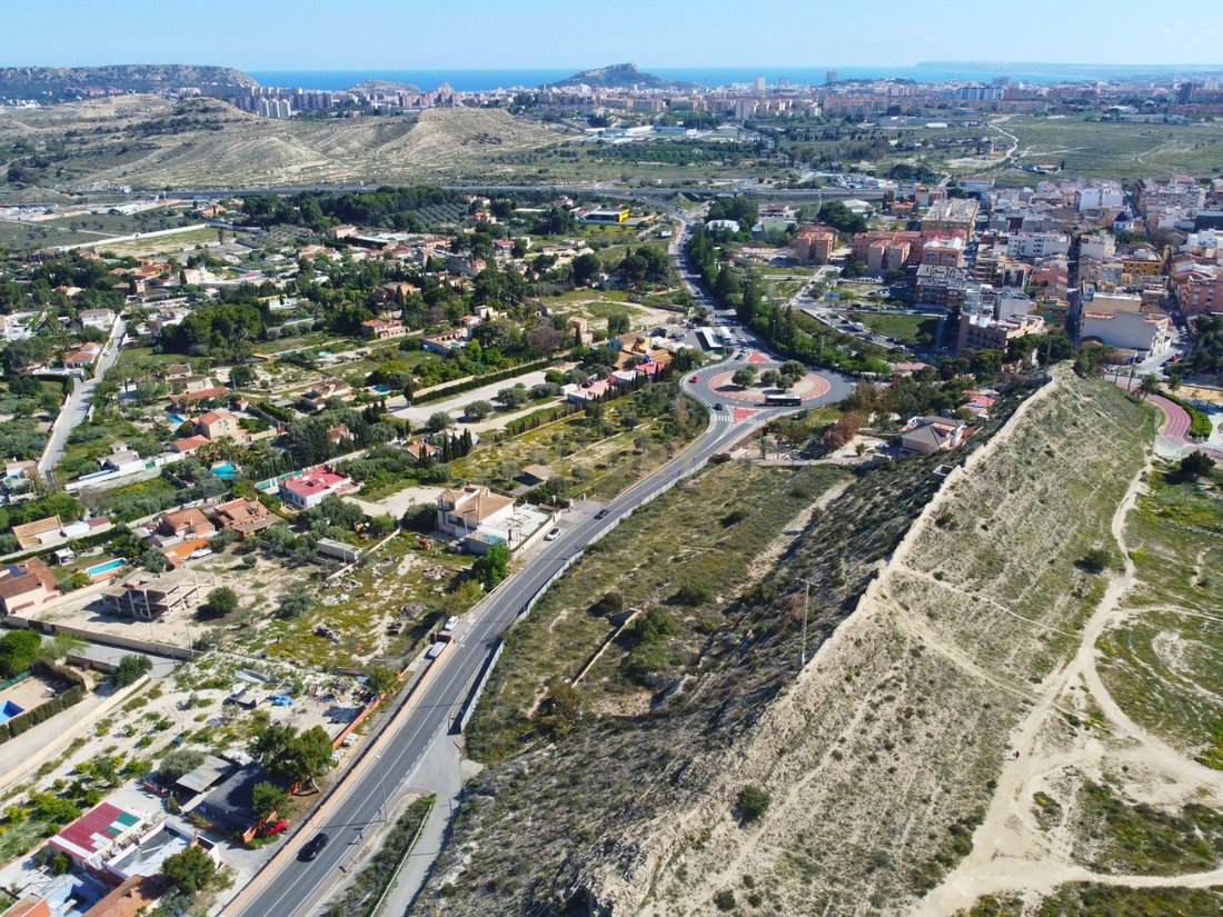 Land in Alicante, Valencian Community, Spain 2 - 15544620
