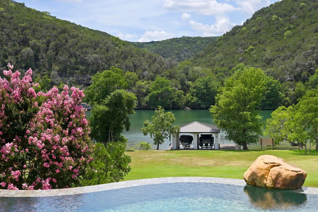 House in Austin, Texas, United States 1 - 15362869