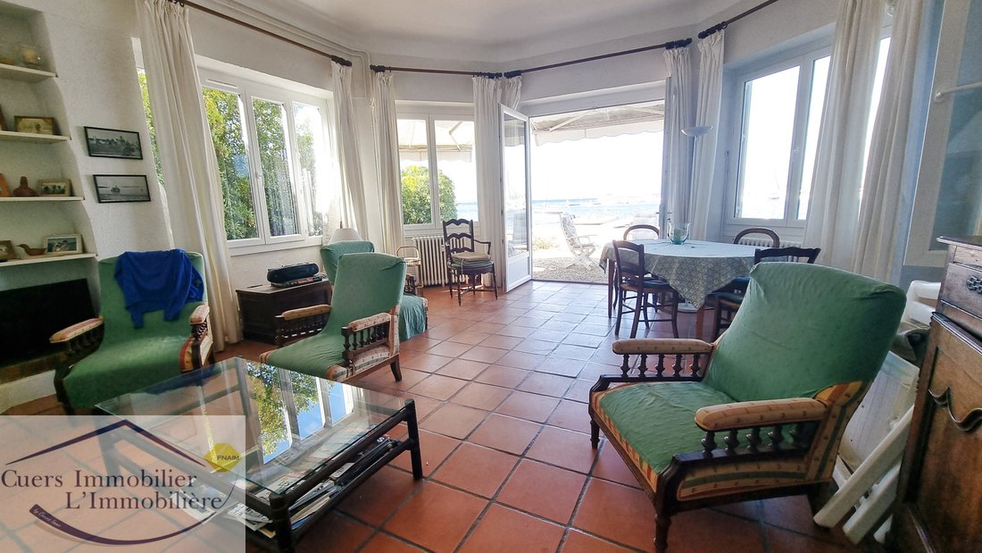 Apartment in Hyeres, Provence-Alpes-Côte d'Azur, France 4 - 15654140