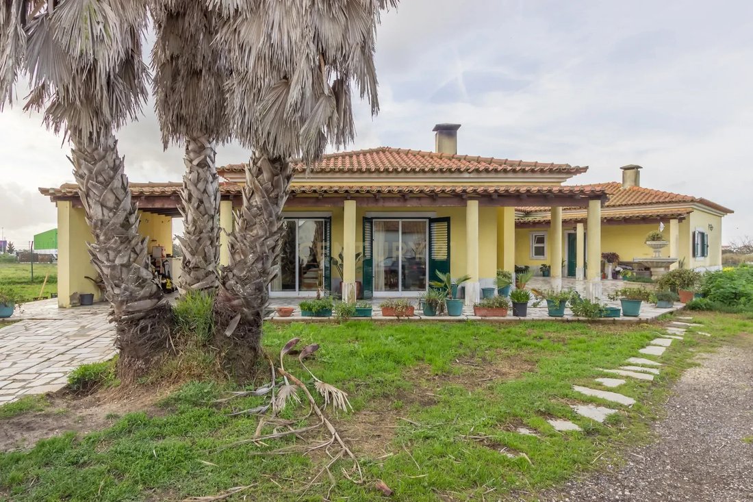 Villa in Moita, Portugal 1 - 15176359
