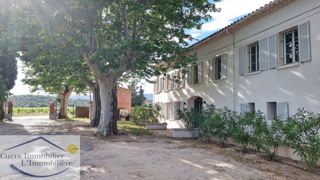 Estate in Pierrefeu-du-Var, Provence-Alpes-Côte d'Azur, France 4 - 15654148