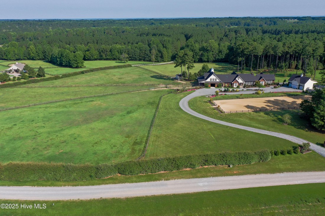 House in Cameron, North Carolina, United States 2 - 16014397