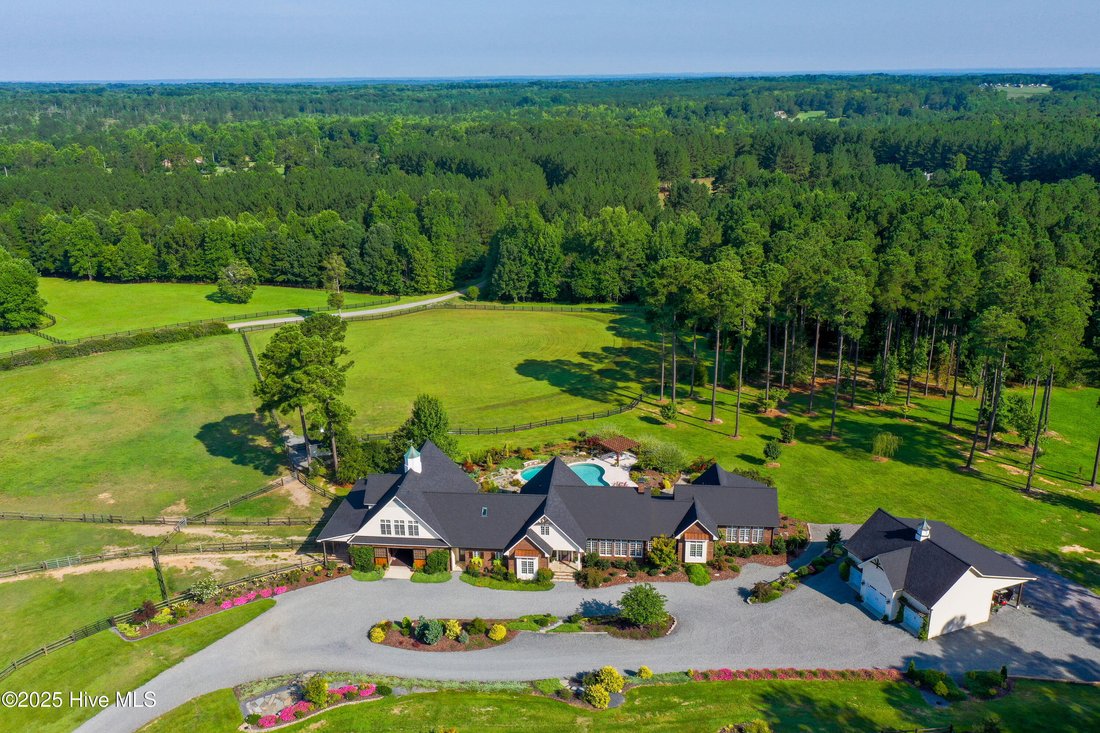 House in Cameron, North Carolina, United States 3 - 16014397