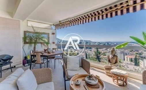 Estate in Nice, Provence-Alpes-Côte d'Azur, France 1
