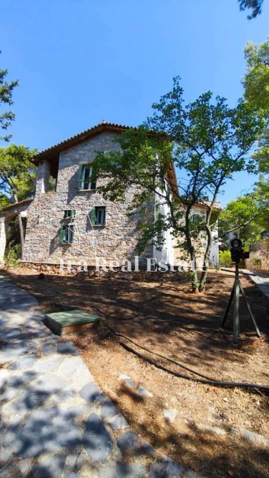 House in Penteli, Attica, Greece 3 - 16014005