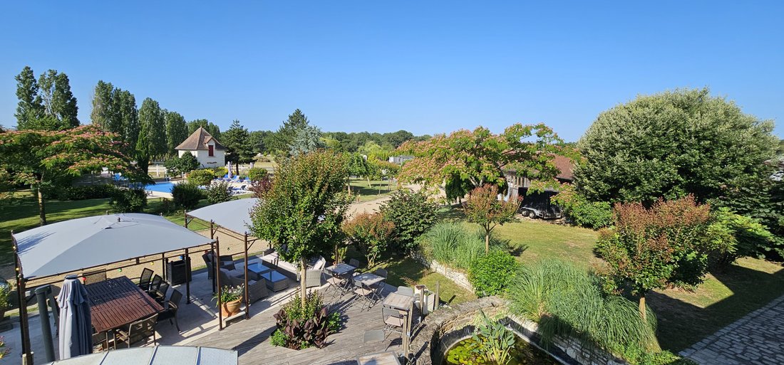 Estate in Sainte-Maure-de-Touraine, Centre-Val de Loire, France 1 - 16013558