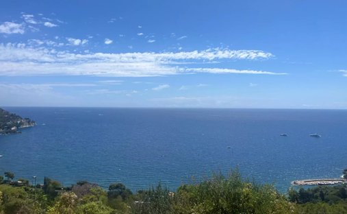 Land in Èze, Provence-Alpes-Côte d'Azur, Frankreich 1