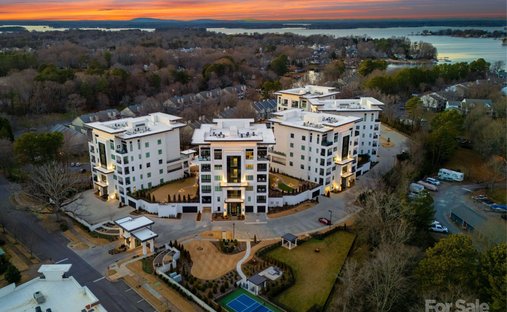 Condo in Cornelius, North Carolina, United States 1