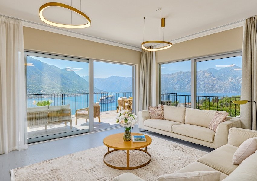 Apartment in Kotor, Kotor Municipality, Montenegro 1 - 15899923