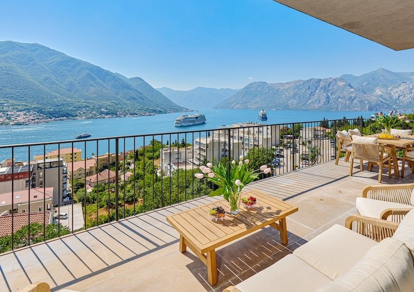 Apartment in Kotor, Kotor Municipality, Montenegro 2 - 15899923