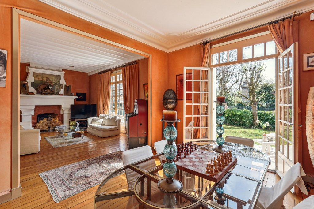 House in Le Vésinet, Ile-de-France, France 1 - 16013098