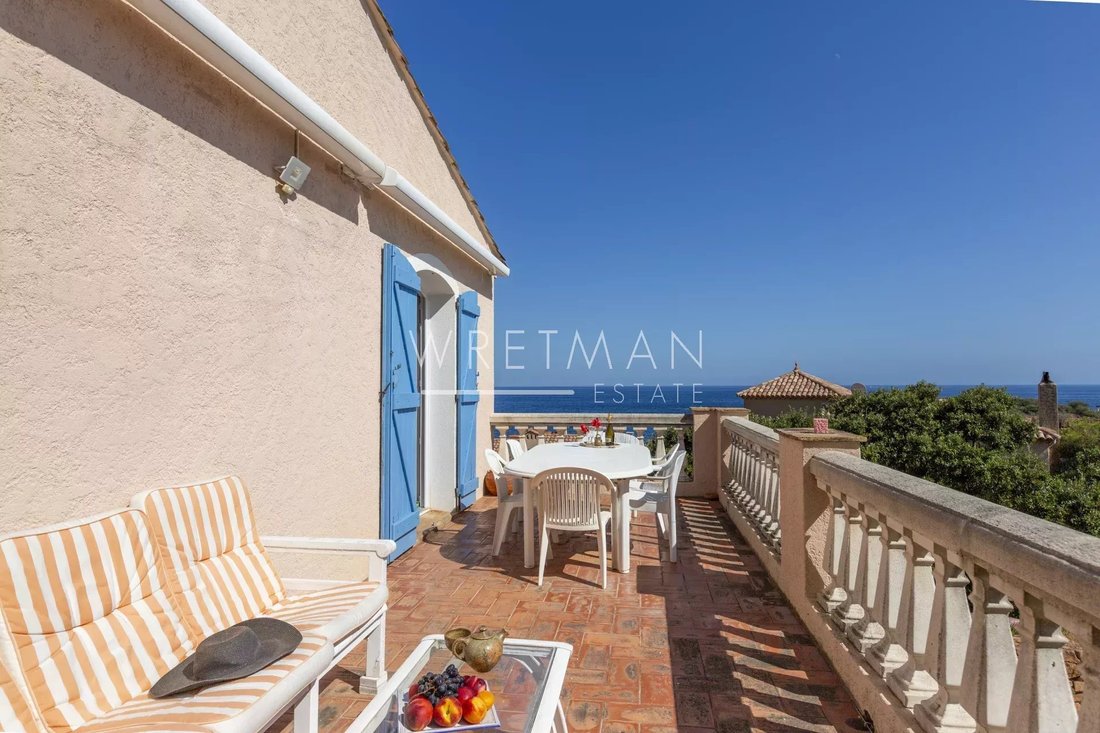 Villa in Aiguebonne, Saint-Raphaël, France 1 - 16013709