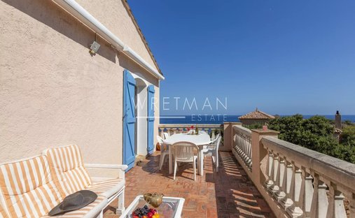Villa in Aiguebonne, Saint-Raphaël, France 1
