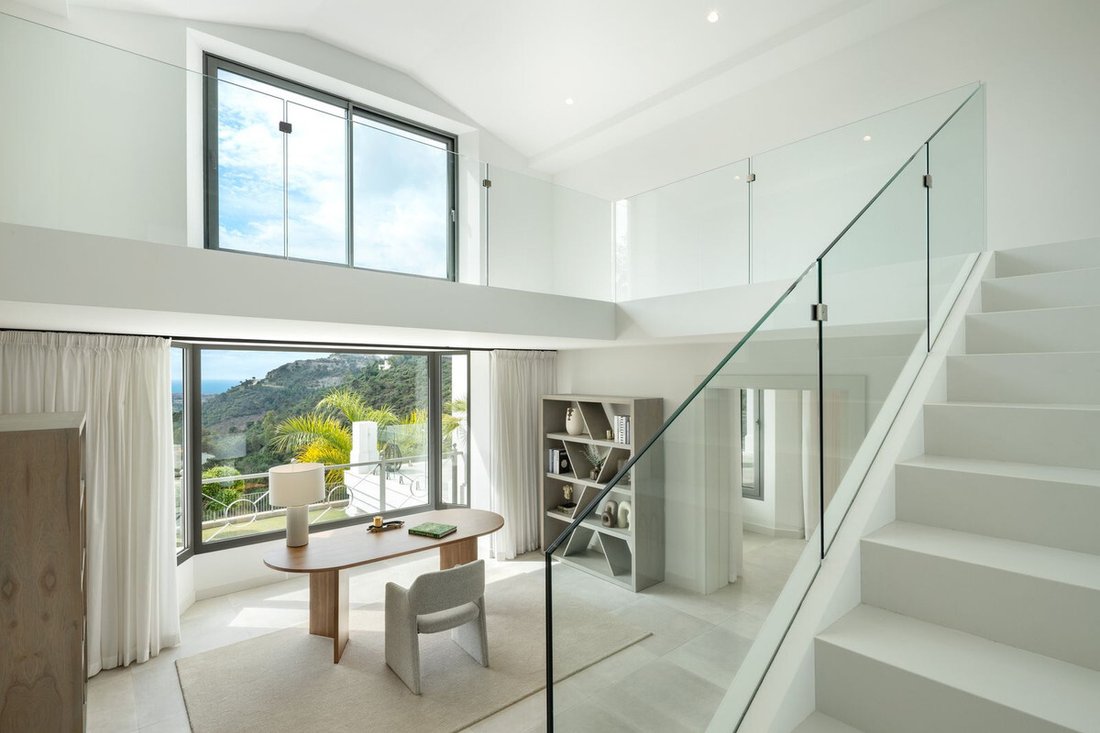 Villa in El Madroñal, Benahavis, Spain 3 - 16014122