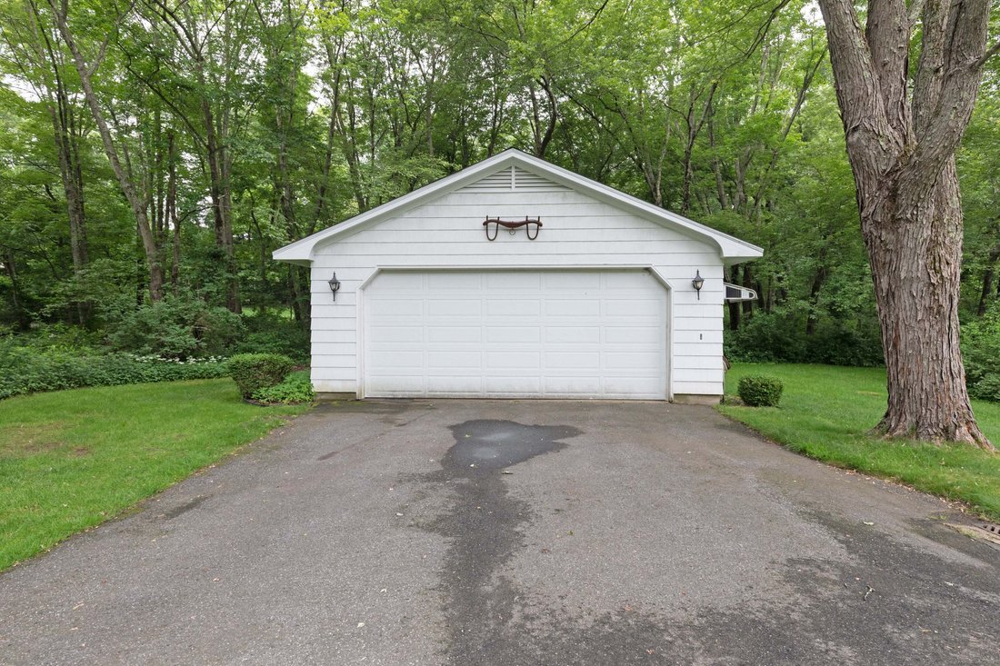 House in Middlebury, Connecticut, United States 5 - 16014889