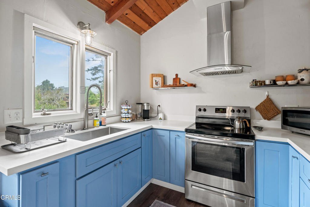 House in Manchester, California, United States 2 - 16015349