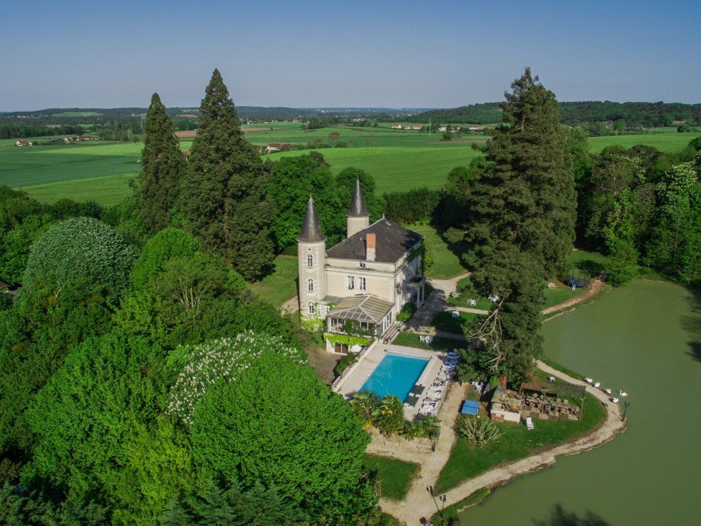 Château des Rêves: A 19th-Century Jewel in La Roche-Posay’s Golden Light