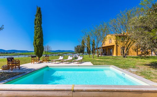 Landhaus in Orciano Pisano, Toskana, Italien 1