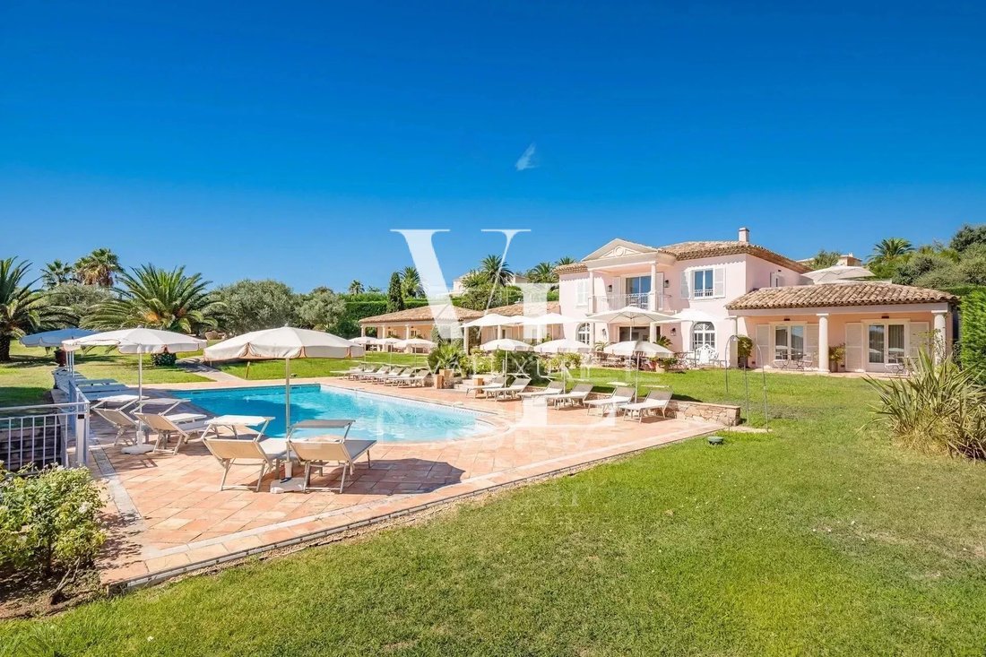 Villa in Grimaud, Provence-Alpes-Côte d'Azur, France 4 - 16013766
