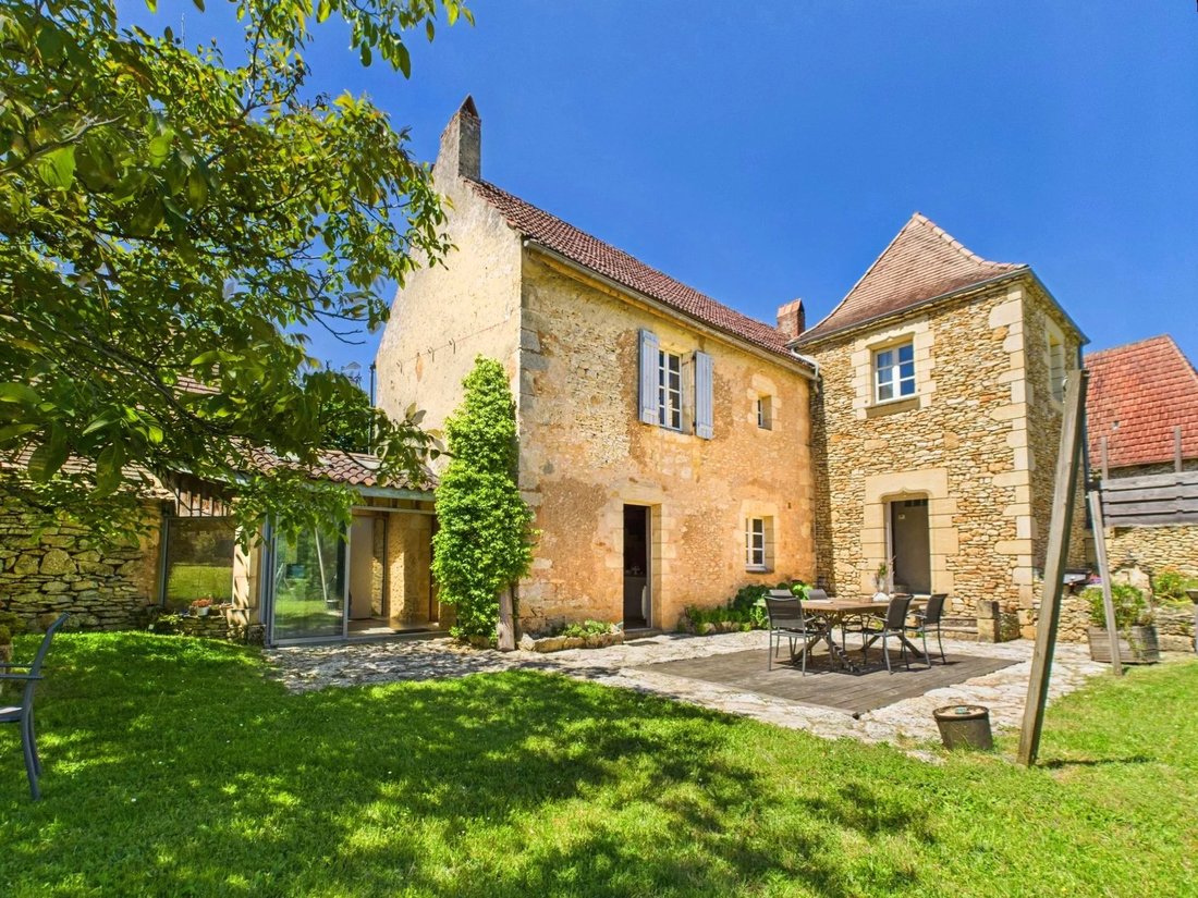House in Arrondissement of Sarlat-la-Canéda, Nouvelle-Aquitaine, France 1 - 15694477