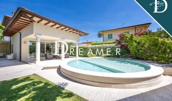 Villa in Forte dei Marmi, Tuscany, Italy 2