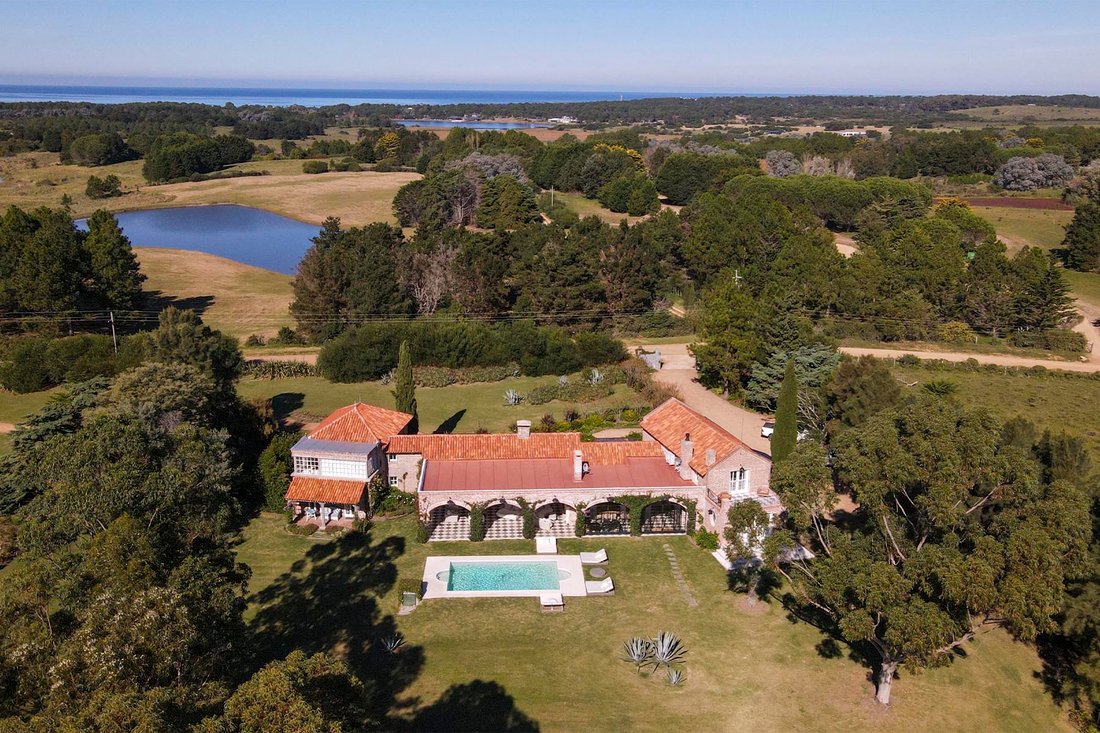 Townhouse in Arenas de José Ignacio, Maldonado Department, Uruguay 2 - 16009261