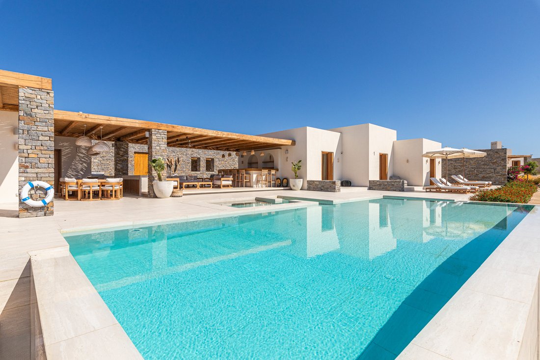 Villa in Paros, Aegean, Greece 2 - 15002240