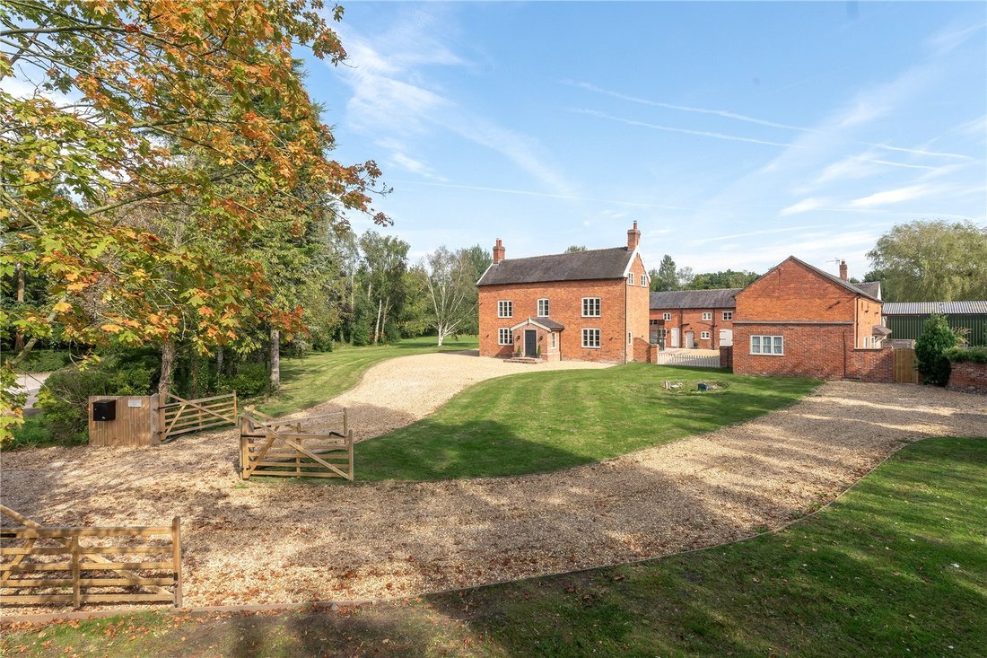 House in Brookhouse Green, Cheshire, England 1 - 16014166