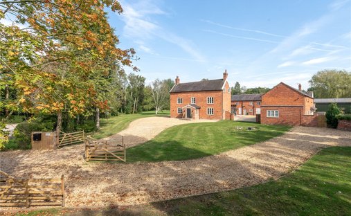 Haus in Brookhouse Green, Cheshire, England 1