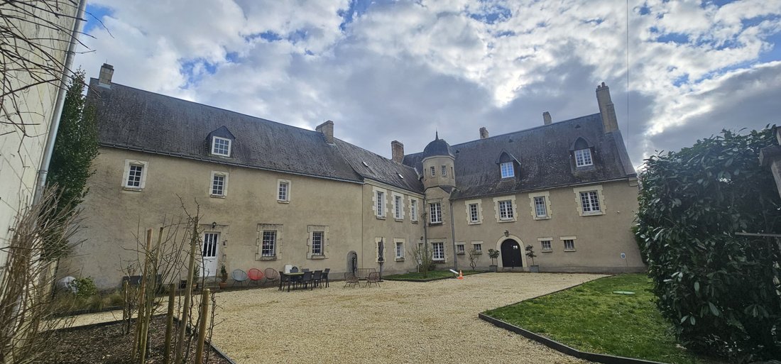 La Fayette’s Legacy: A Renaissance Château Reborn in Loire’s Golden Light