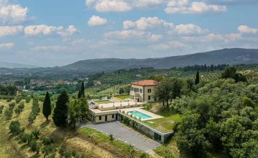 Villa in Pistoia North, Pistoia, Tuscany 1