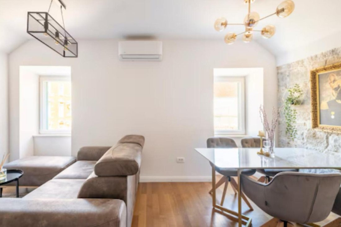 Apartamento en Varoš, Split, Split-Dalmacia 2 - 16015269