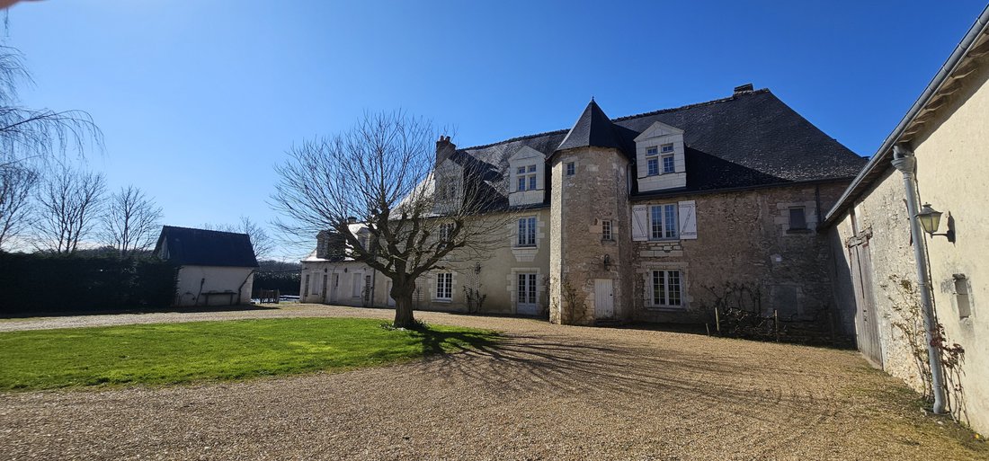 Castle in Cathédrale, Tours, France 4 - 16013600