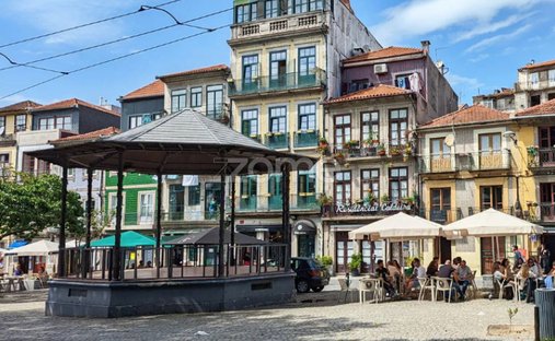 Apartment in Cedofeita, Santo Ildefonso, Se, Miragaia, Sao Nicolau e Vitoria, Porto District, Portugal 1