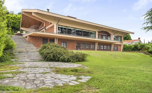 House in Pino Torinese, Piedmont, Italy 1