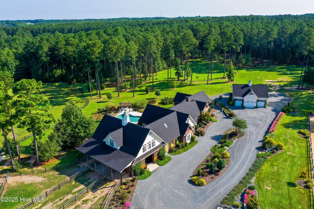 House in Cameron, North Carolina, United States 4 - 16014397
