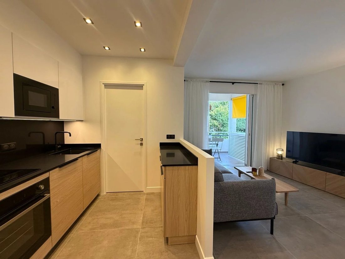 Apartment in Cannes, Provence-Alpes-Côte d'Azur, France 3 - 15976279