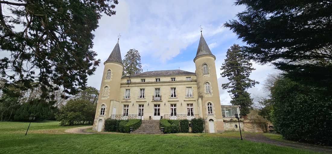Château des Rêves: A 19th-Century Jewel in La Roche-Posay’s Golden Light