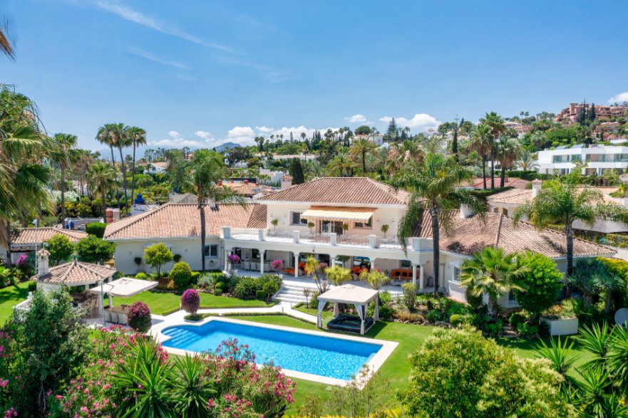 Villa in Puerto Banus, Marbella, Spain 1 - 16016160