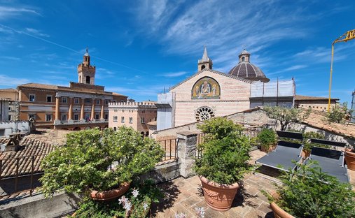 Appartamento a Centro Storico, Foligno, Umbria 1