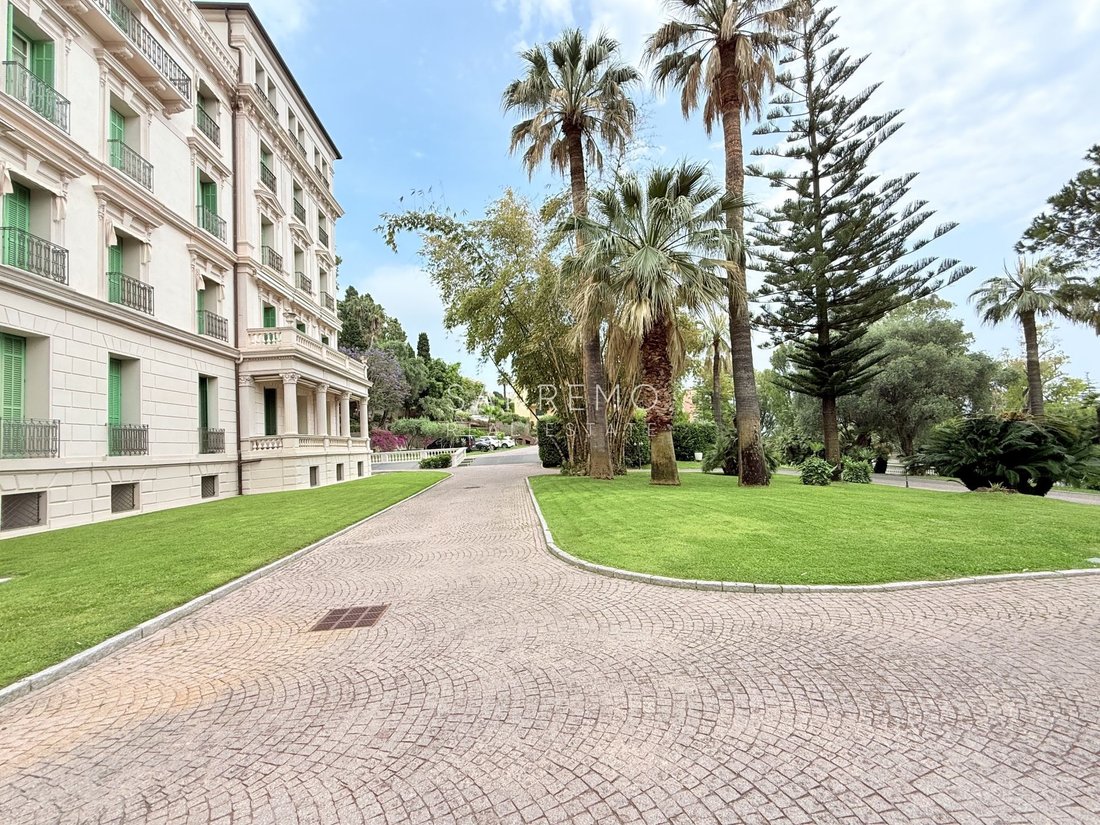 Penthouse in Center, Ospedaletti, Liguria 1 - 16013680