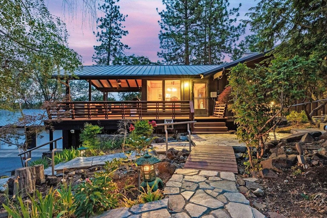 House in Eagle Point, Oregon, United States 2 - 16016706