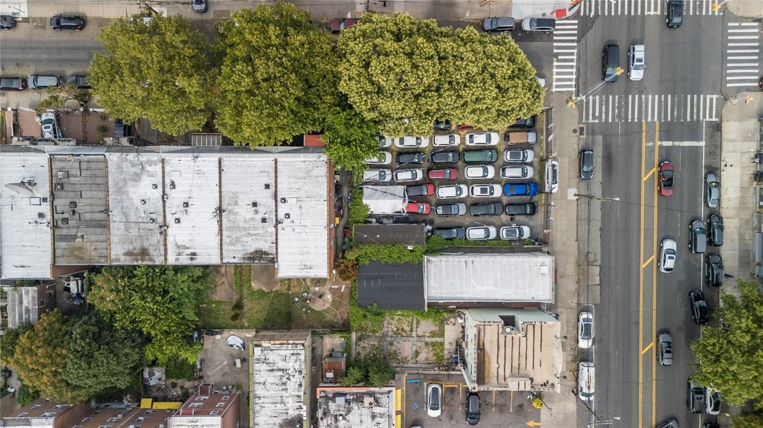 Land in New York City, New York, Vereinigte Staaten 1 - 15969754