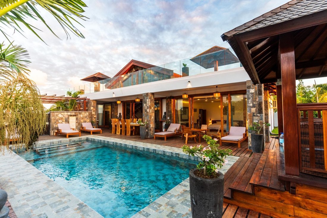 Villa in Grand Baie, Rivière du Rempart District, Mauritius 1 - 16017164