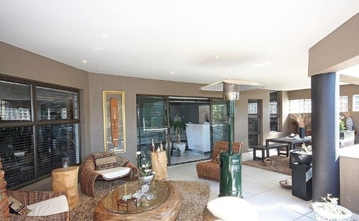 Apartment in Strathavon, Chislehurston, Gauteng 1