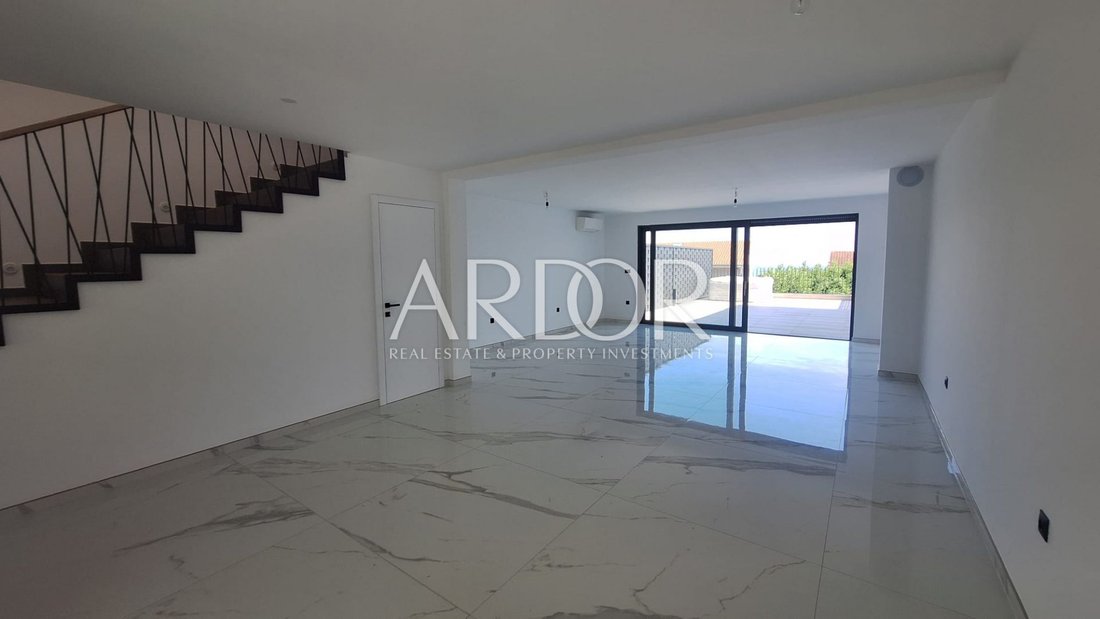 Apartment in Grad Opatija, Primorje-Gorski Kotar County, Croatia 2 - 15767138